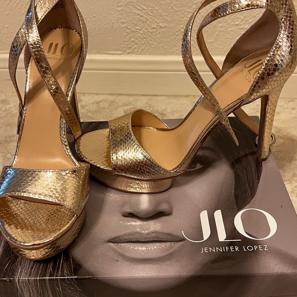J Lo Gold Snakeskin Heels - Picture 2 of 7